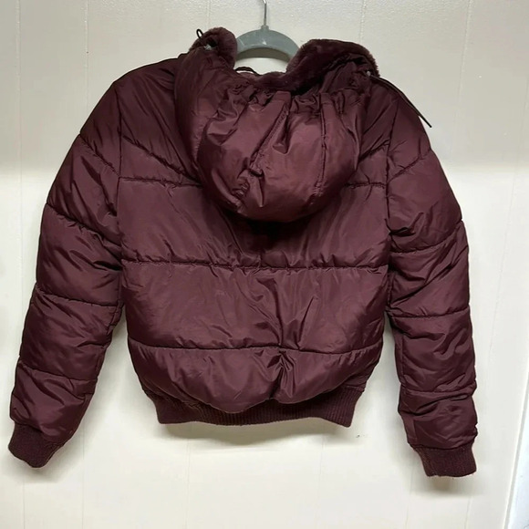 Aeropostale Deep Wine Colored Puffer Jacket - Picture 4 of 10